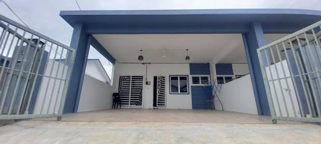 Homestay D'Mama Ifor Muslimi Tanjong Malim Exterior photo