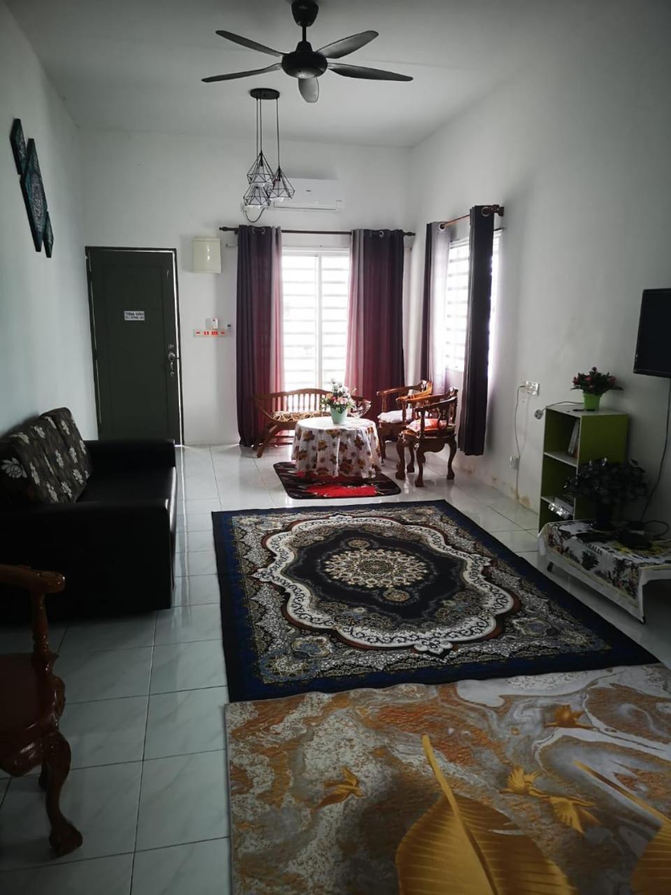 Homestay D'Mama Ifor Muslimi Tanjong Malim Room photo